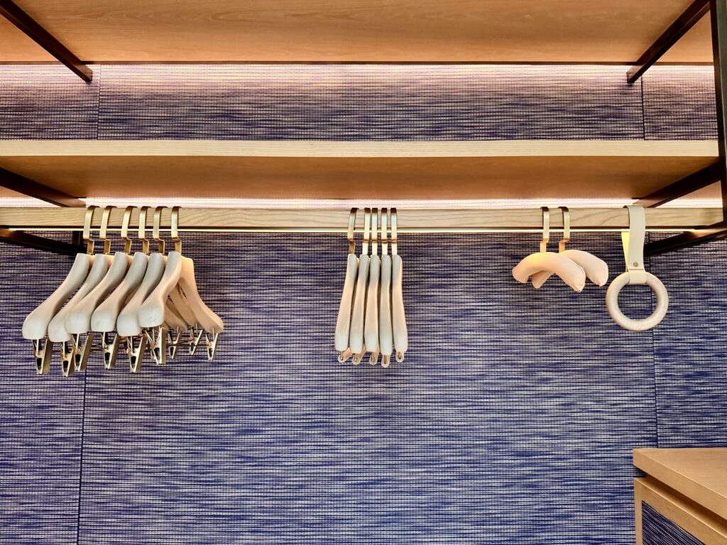 ウォルドーフアストリア大阪 客室 クローゼット