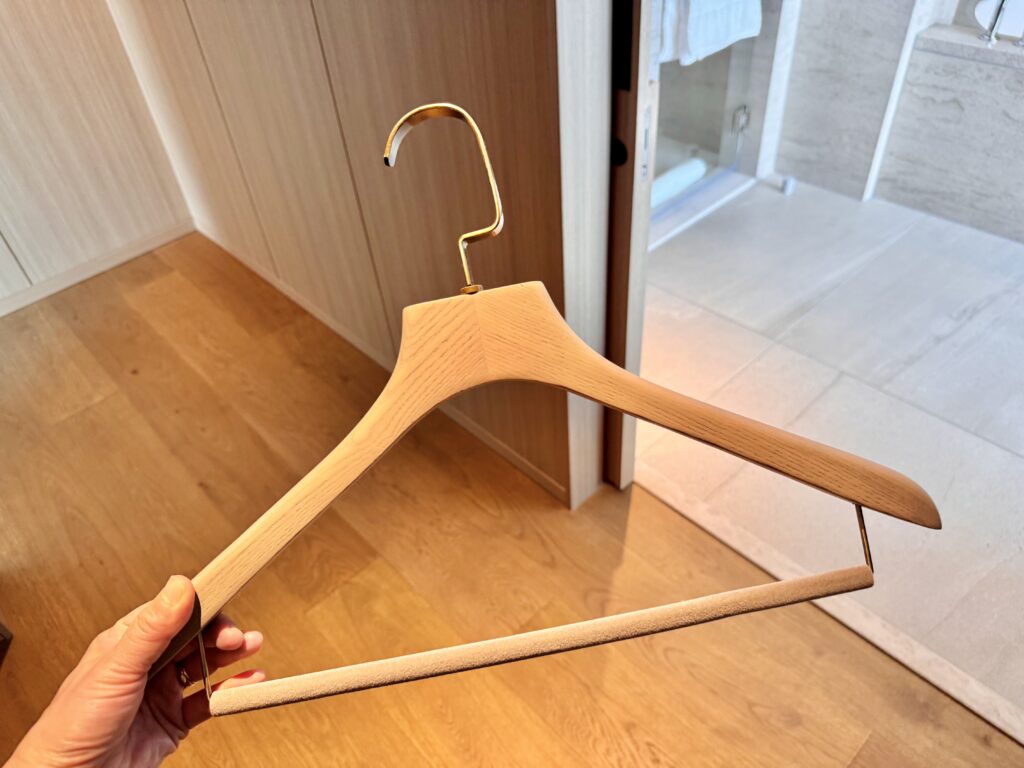 ウォルドーフアストリア大阪 客室 クローゼット