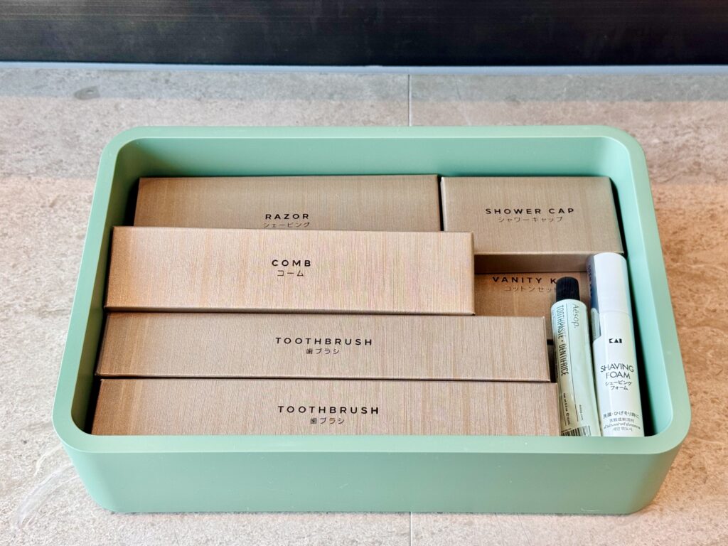 ウォルドーフアストリア大阪 客室 キングコーナースイート 洗面台