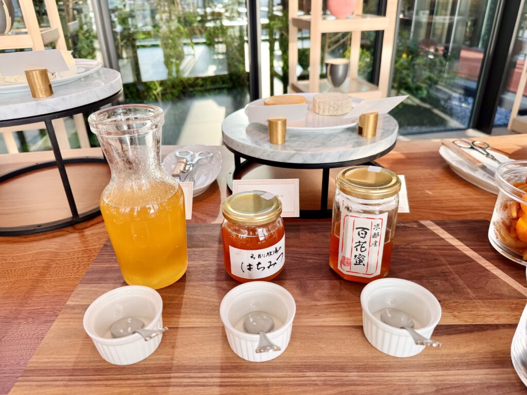 ウォルドーフアストリア大阪 朝食 ビュッフェ チーズコーナー