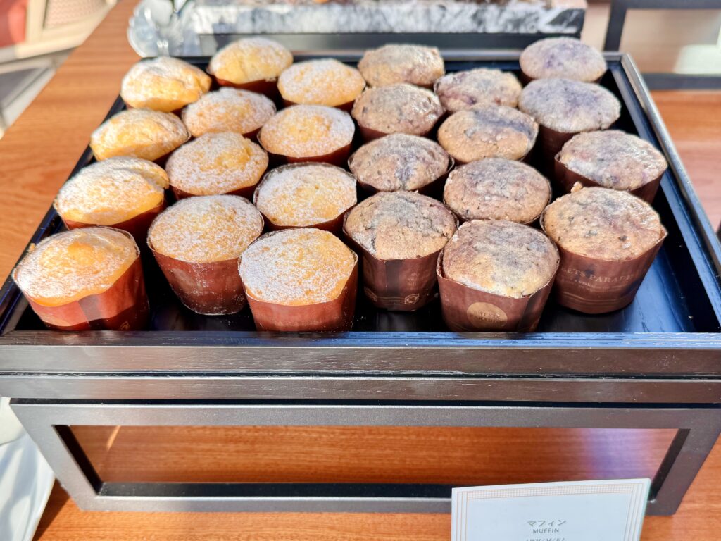 ウォルドーフアストリア大阪 朝食 ビュッフェ パンコーナー