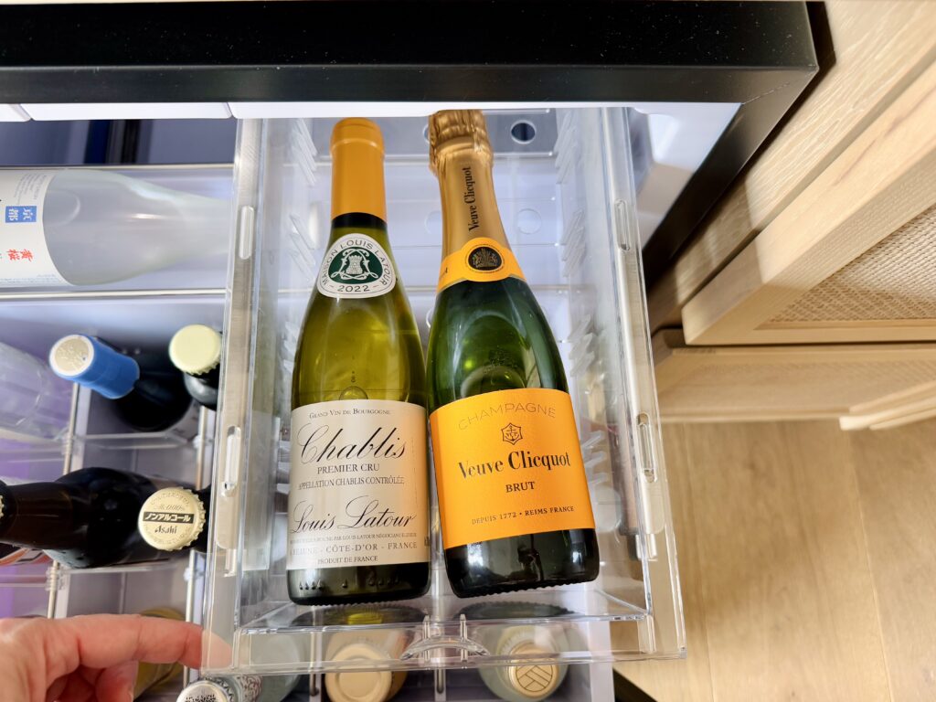 ウォルドーフアストリア大阪 客室 キングコーナースイート ミニバー