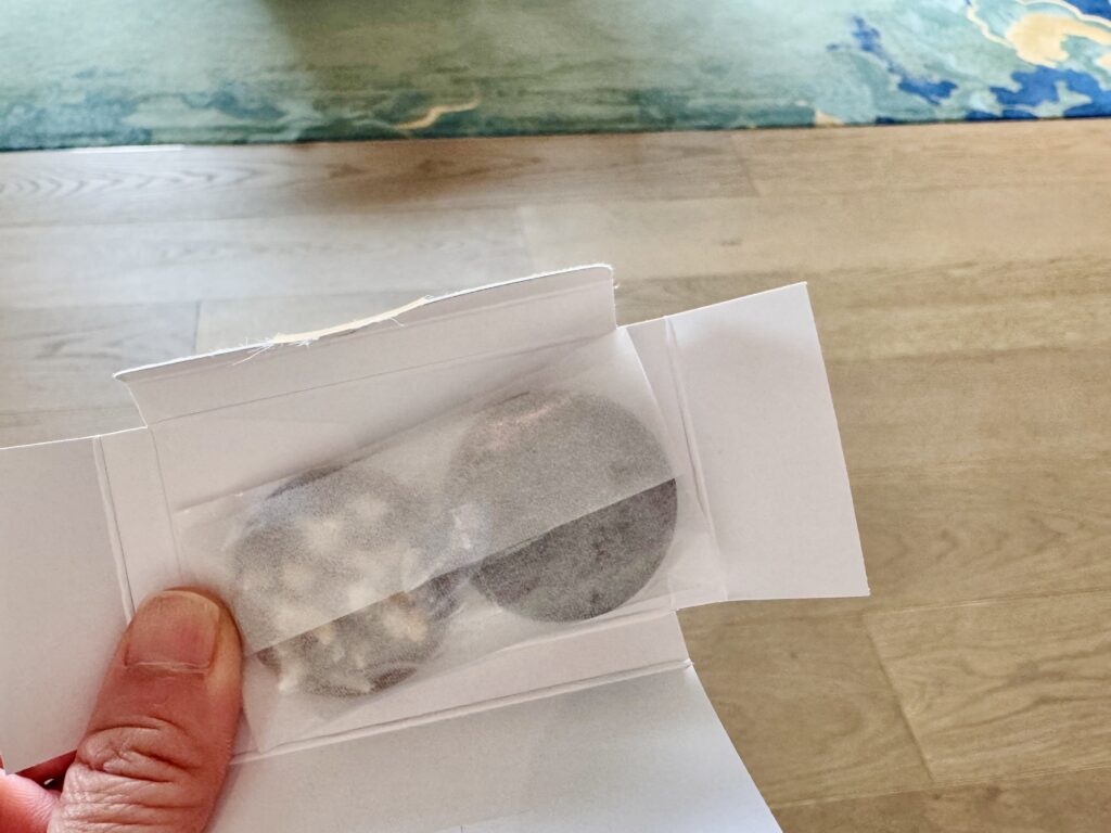 ウォルドーフアストリア大阪 客室 ターンダウンのチョコレート