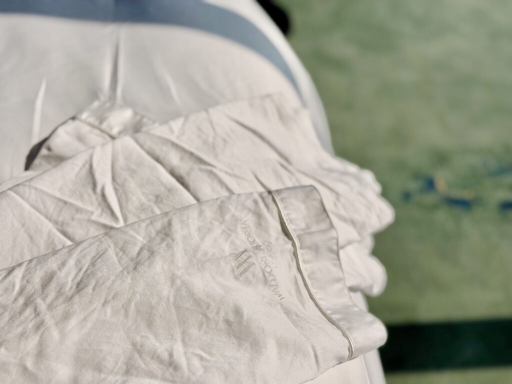 ウォルドーフアストリア大阪 客室 パジャマ