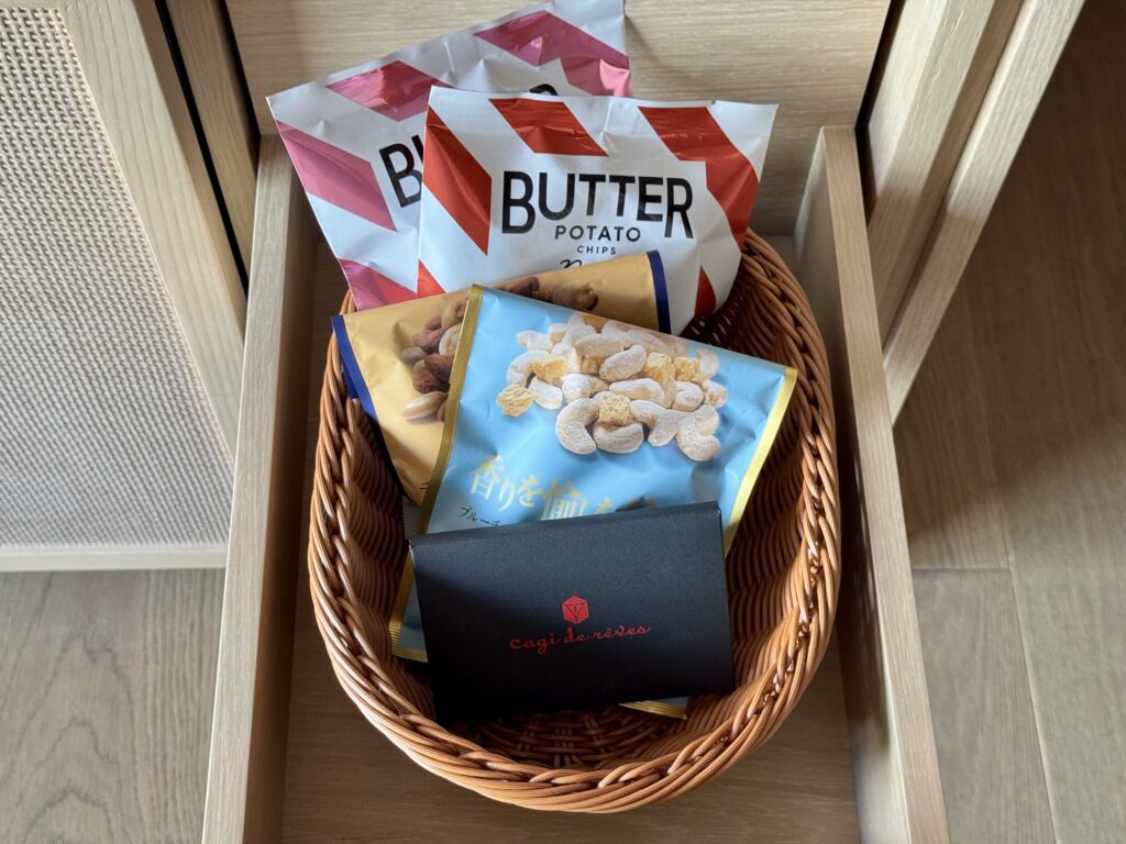 ウォルドーフアストリア大阪 ミニバー スナック