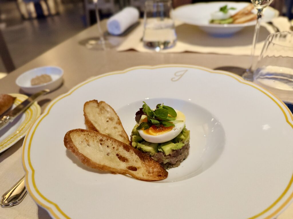 ウォルドーフアストリア大阪 ジョリーブラッセリー ディナー 前菜