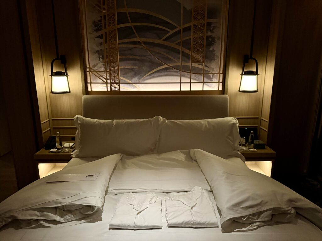 ウォルドーフアストリア大阪 ターンダウン