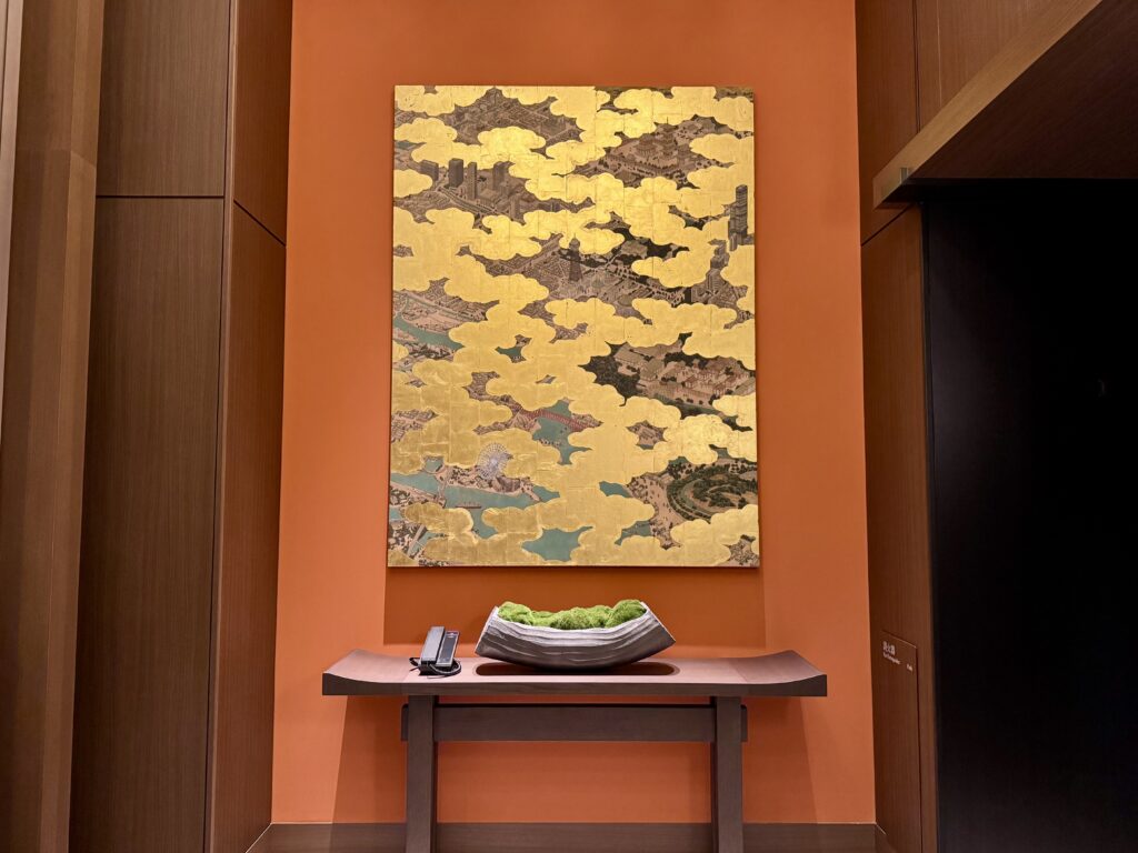 ウォルドーフアストリア大阪 グランドエントランスのエレベーターホール