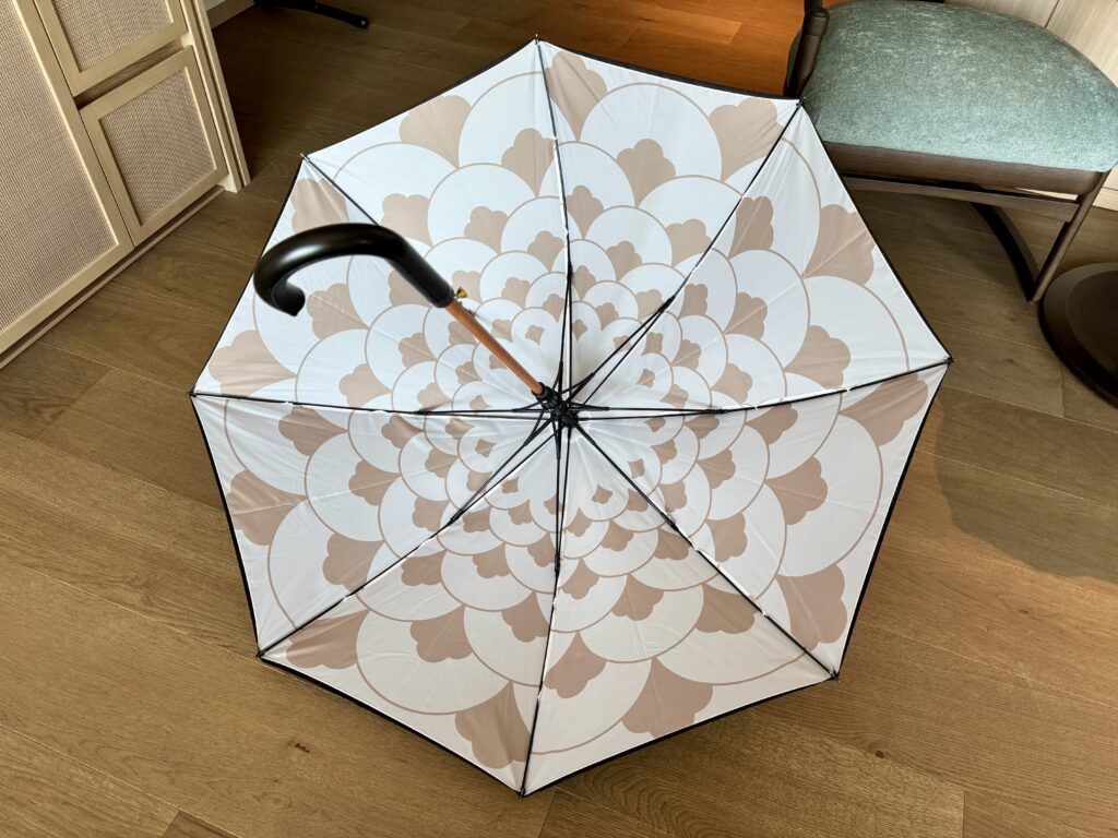 ウォルドーフアストリア大阪 傘 裏地