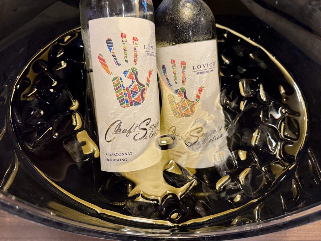 ダブルツリーbyヒルトン東京有明 Brew33 カクテルタイム ワイン