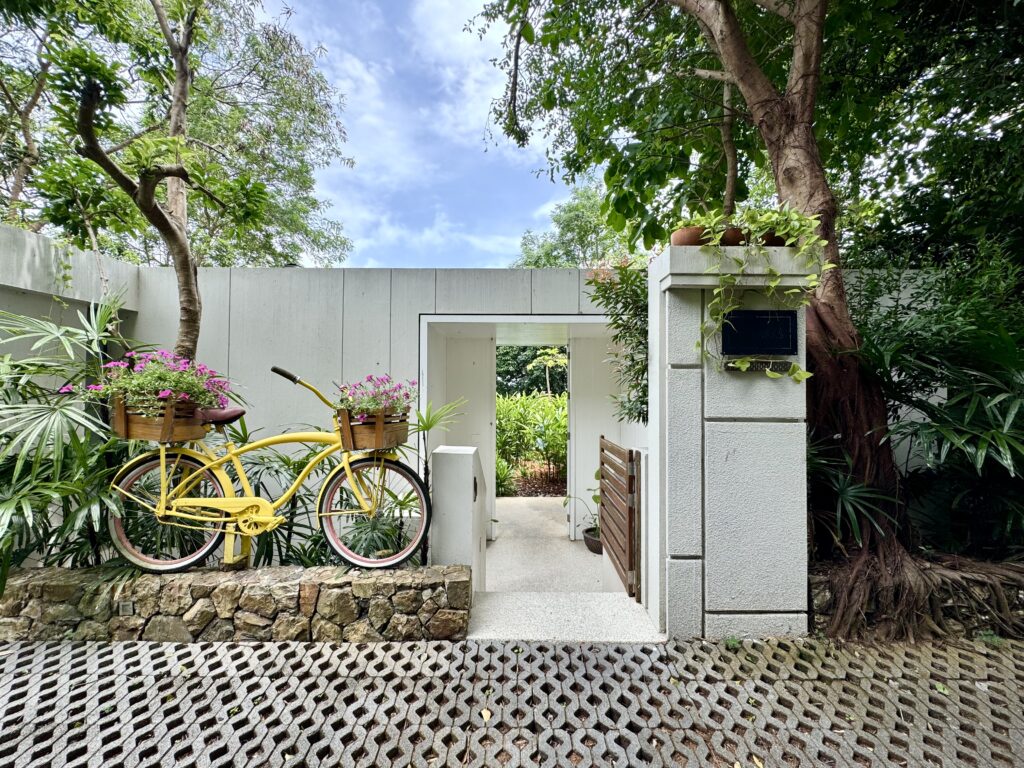 コンラッドコサムイのボタニカカフェの入口