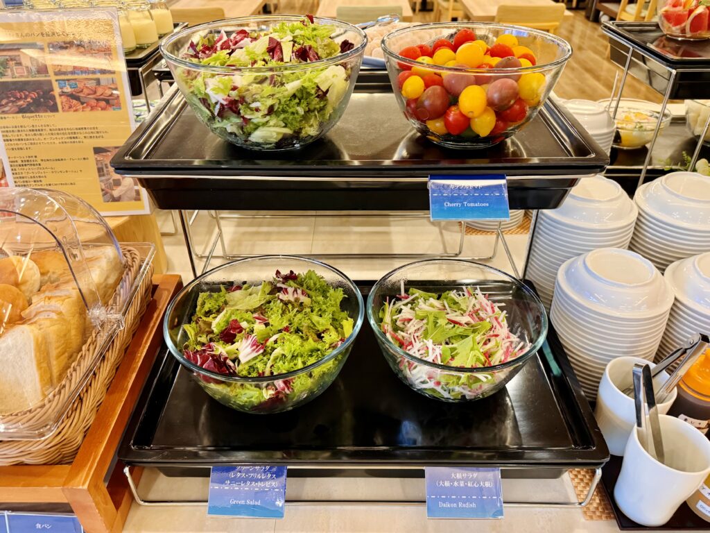 ドーミーインEXPRESS富士山御殿場 朝食ビュッフェ サラダコーナー