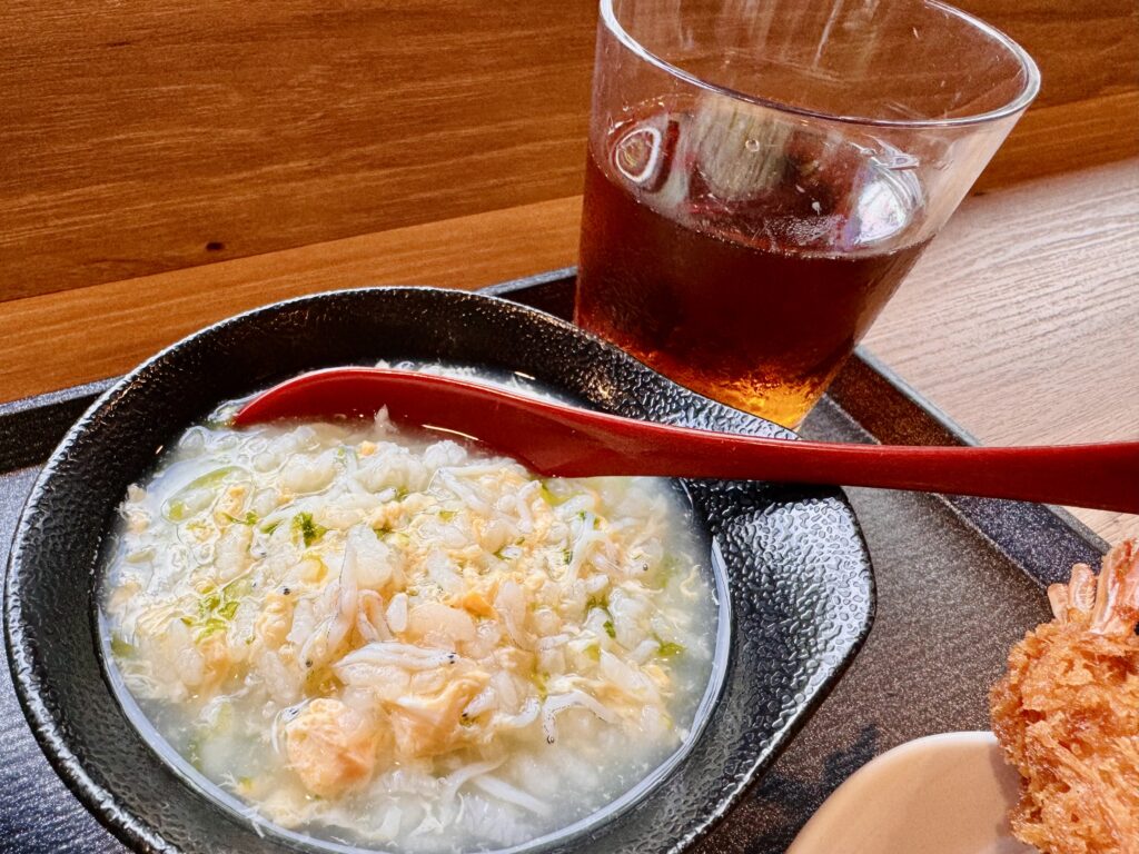 ドーミーインEXPRESS富士山御殿場 朝食 ご当地メニュー釜揚げしらす雑炊