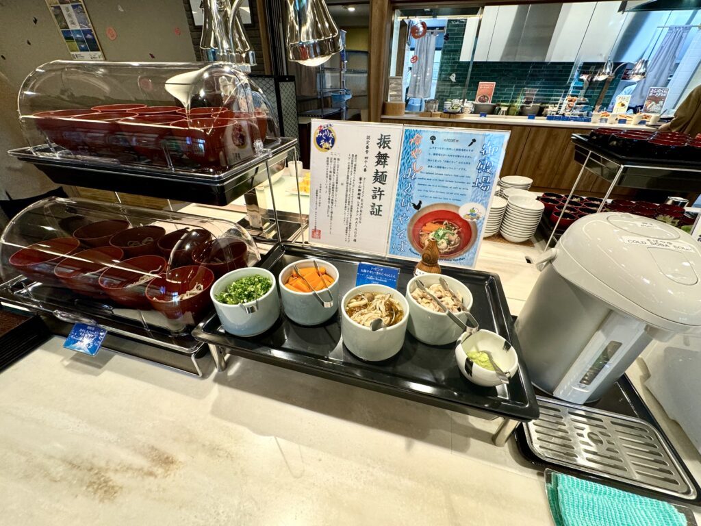 ドーミーイン御殿場の冷やしみくりやそば