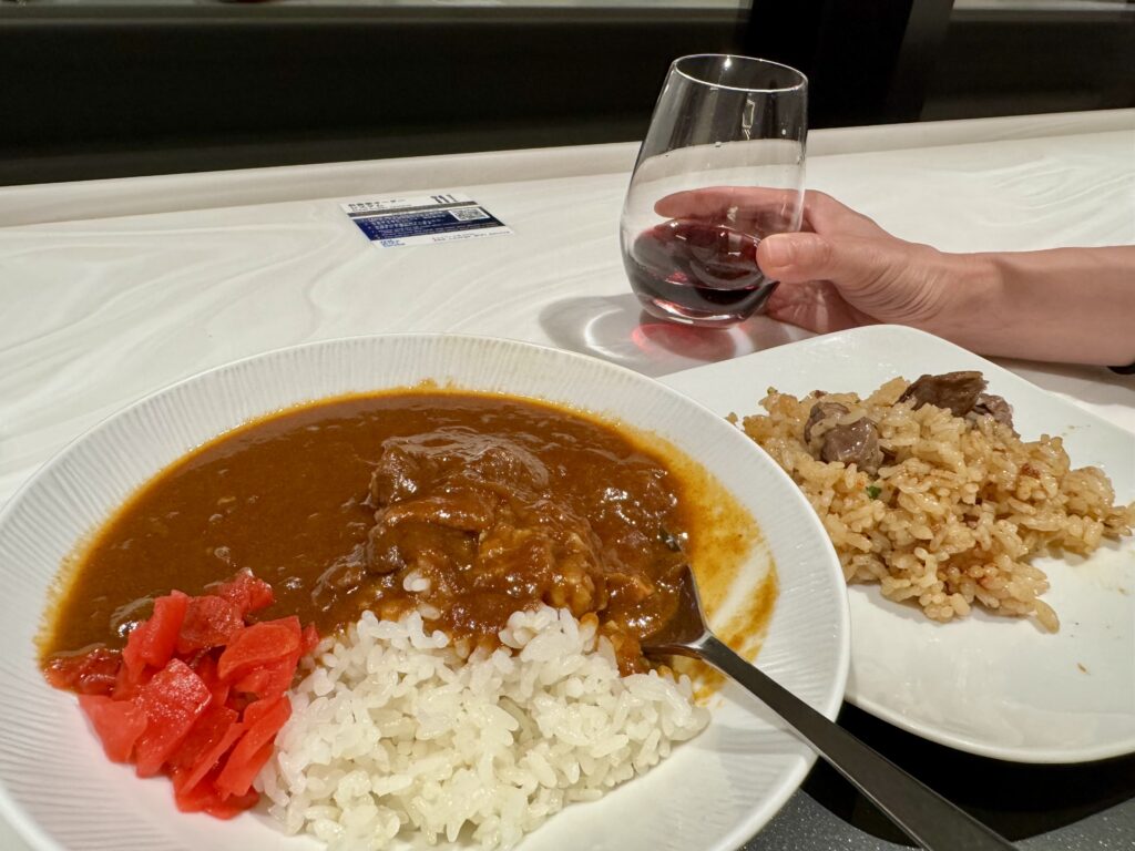 羽田国際空港国際線エリアのANAラウンジで食べたカレー