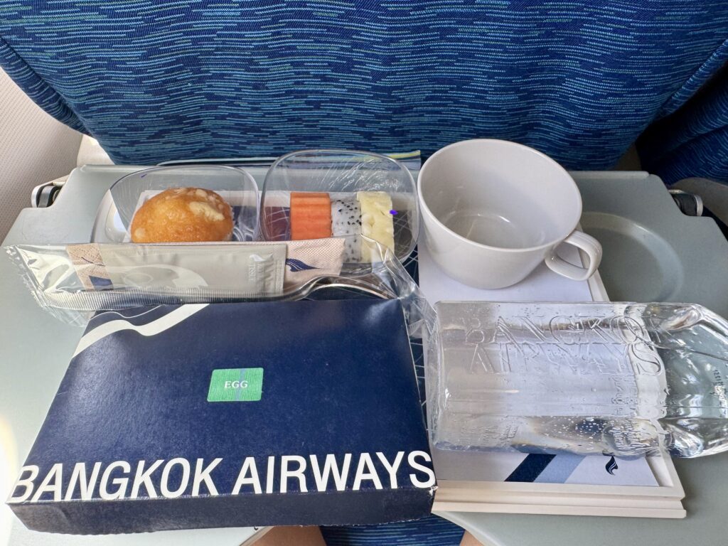 バンコクからサムイ島に向かうバンコクエアウェイズの機内食