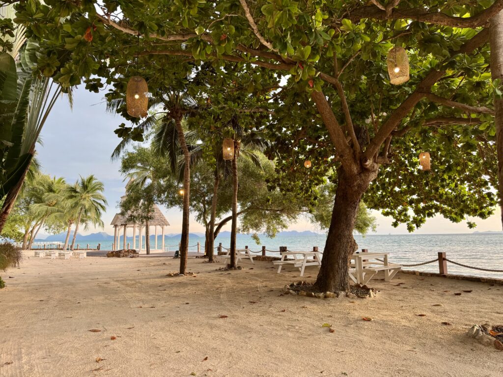 コンラッドコサムイ プライベートビーチサイド