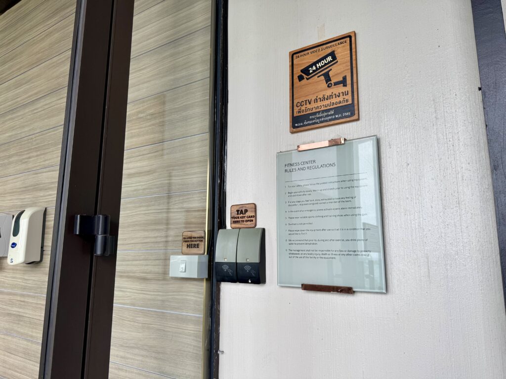 コンラッドコサムイ フィットネスセンター入室はカードキーが必要