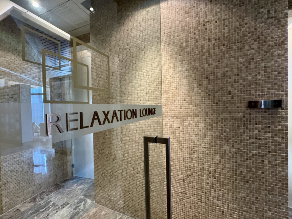 コンラッドコサムイ スパのリラクゼーションラウンジ