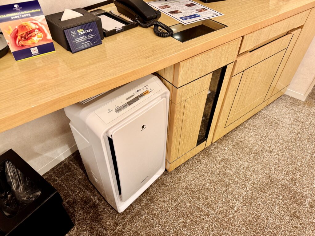 ダブルツリーbyヒルトン東京有明 デラックスルーム ダブルベッド2台 空気清浄機