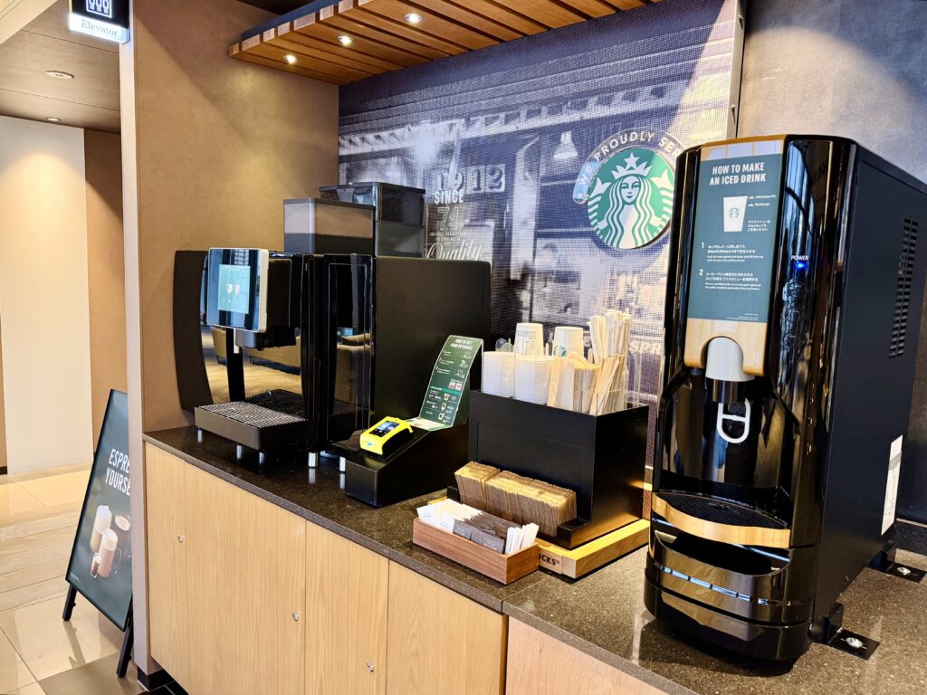 ダブルツリーbyヒルトン東京有明 スタバのドリンクマシン