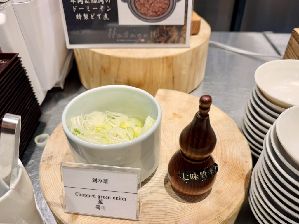ドーミーインEXPRESS豊橋 朝食 ご当地メニューどて煮のトッピング