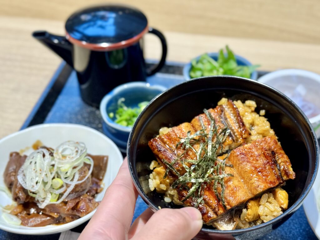 ドーミーインEXPRESS豊橋 朝食 ご当地メニューひつまぶしとどて煮