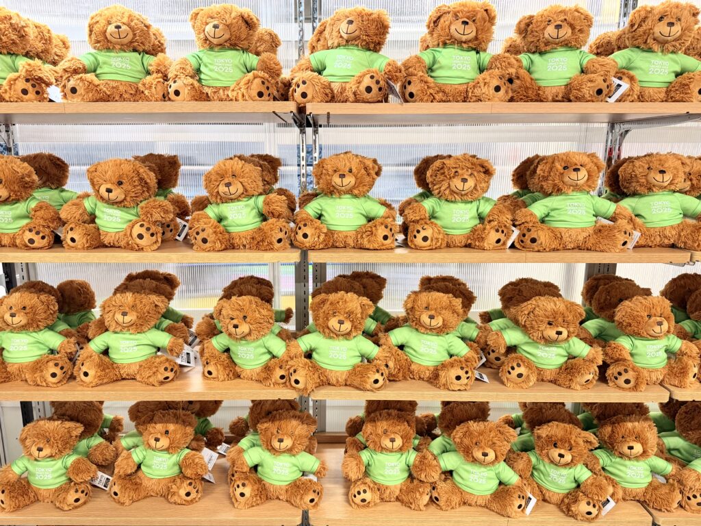 東京レガシーハーフ2025 ニューバランスの大会限定ベア