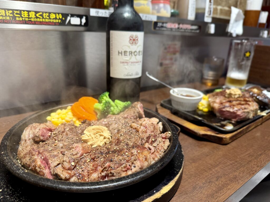 東京レガシーハーフマラソン2025 完走後お疲れ様ビールとステーキ