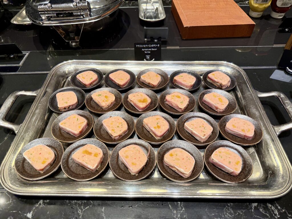 ヒルトン東京お台場 エグゼクティブラウンジ カクテルタイムの冷菜