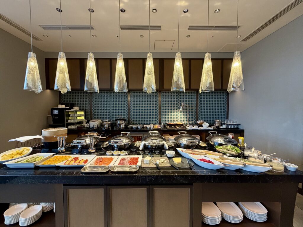 ヒルトン東京お台場 エグゼクティブラウンジ ビュッフェ台