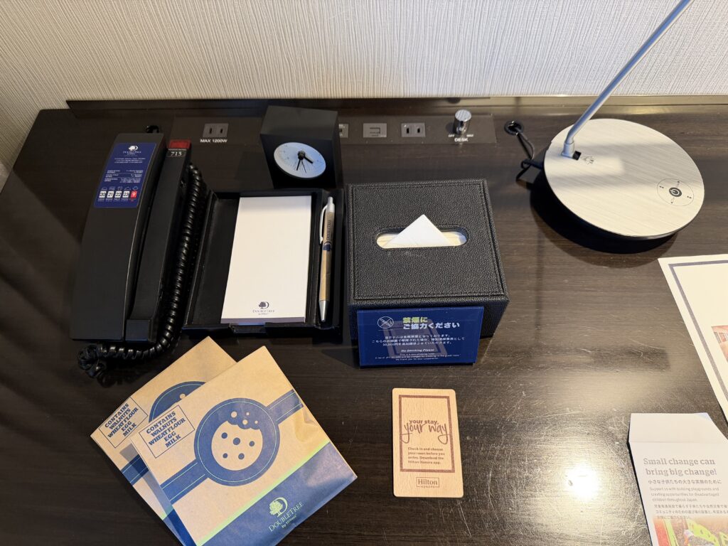 ダブルツリーbyヒルトン東京有明 ゲストルーム デスク