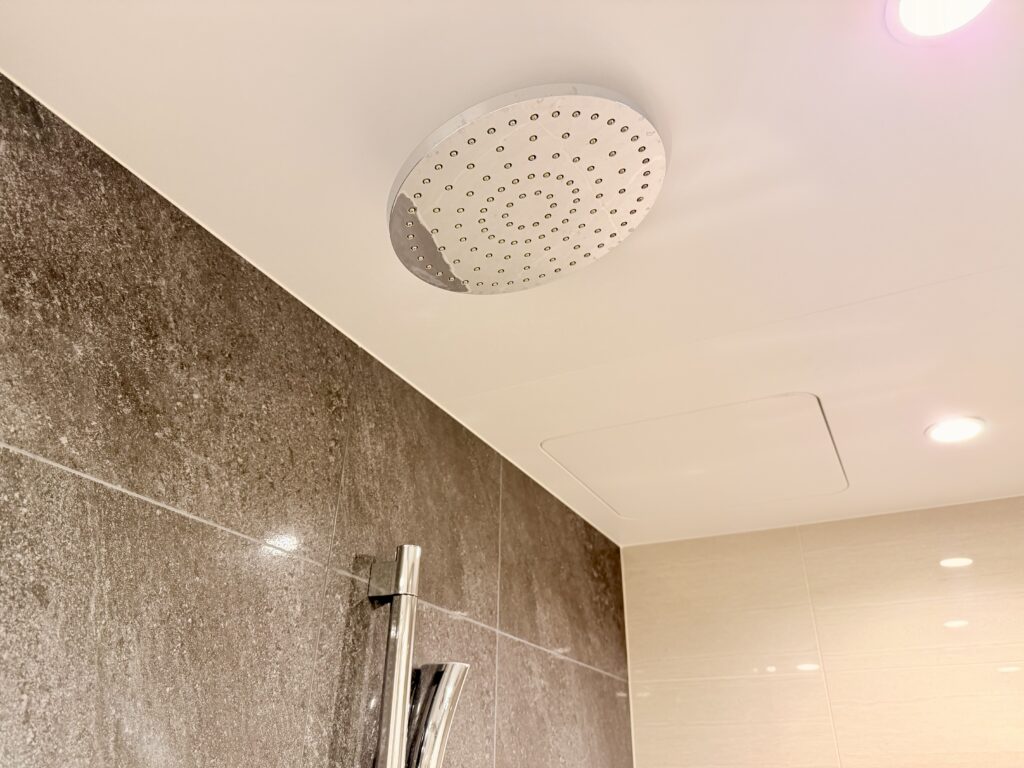 ダブルツリーbyヒルトン東京有明 ゲストルーム バスルーム