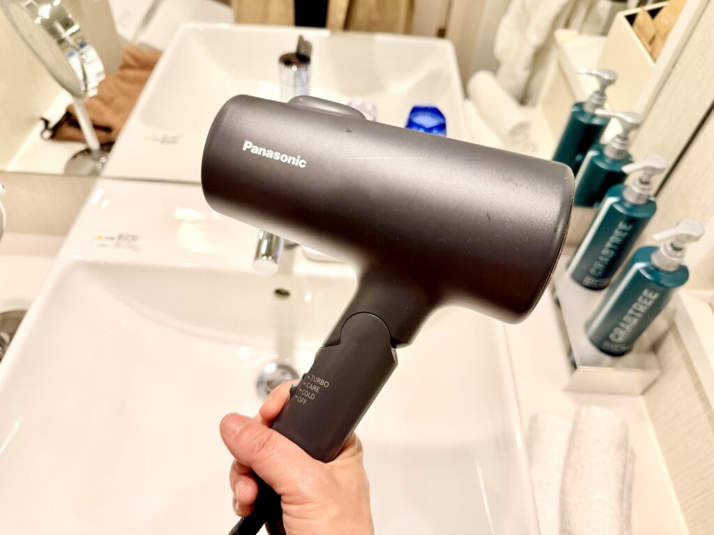 ダブルツリーbyヒルトン東京有明 ゲストルーム ドライヤー