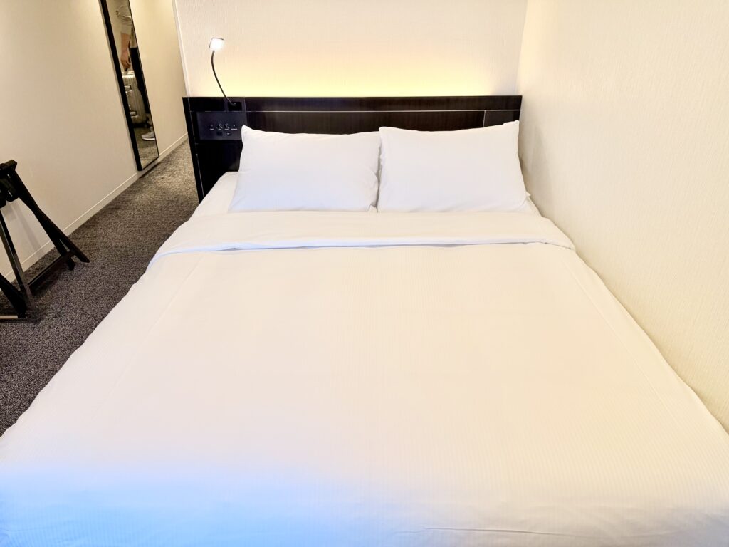 ダブルツリーbyヒルトン東京有明 ゲストルーム クイーンベッド