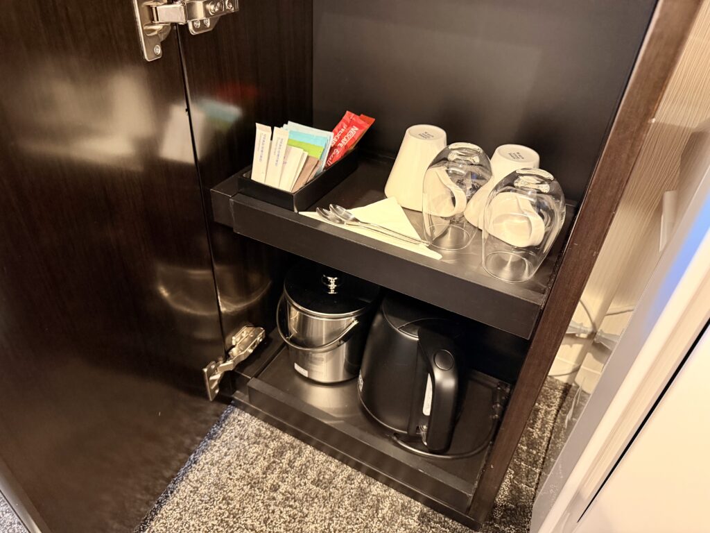ダブルツリーbyヒルトン東京有明 ゲストルーム ミニバー