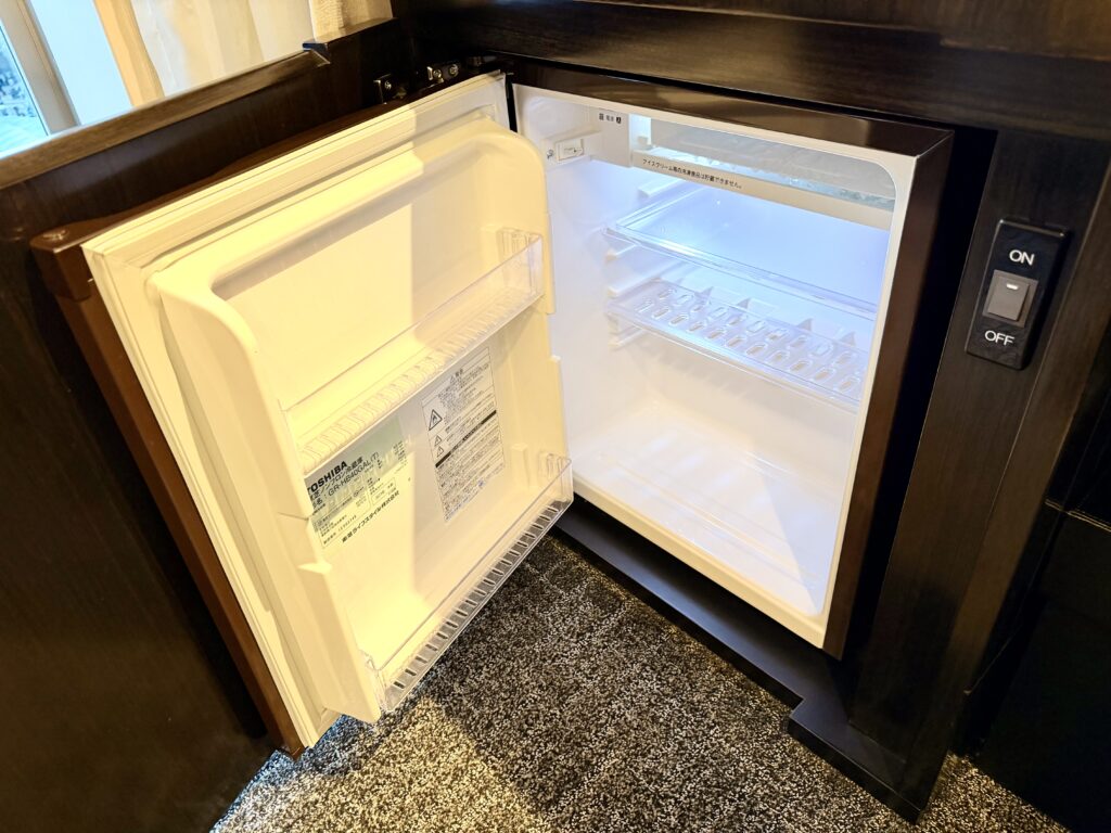 ダブルツリーbyヒルトン東京有明 ゲストルーム ミニバー