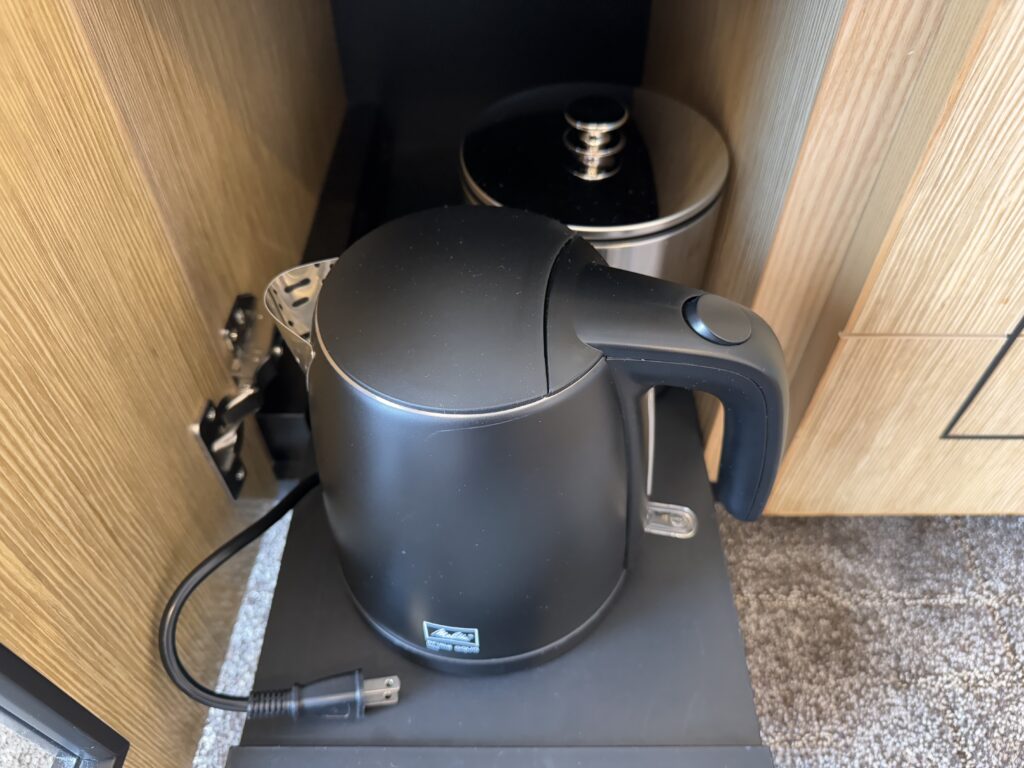 ダブルツリーbyヒルトン東京有明 デラックスルーム ミニバー