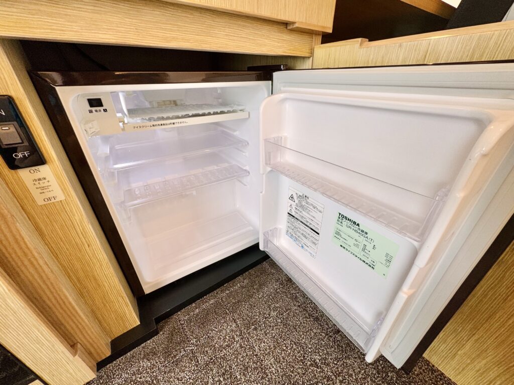 ダブルツリーbyヒルトン東京有明 デラックスルーム ミニバー