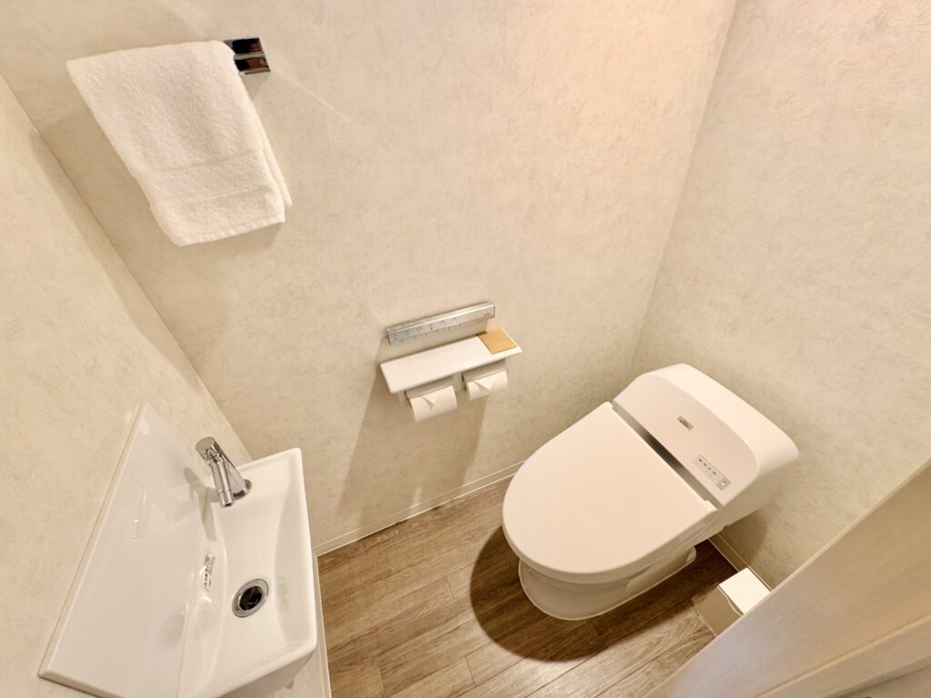 ダブルツリーbyヒルトン東京有明 デラックスルーム トイレ