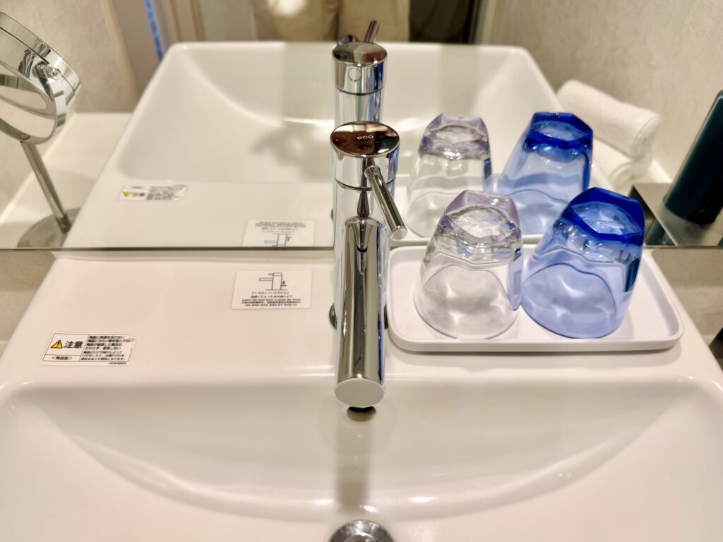 ダブルツリーbyヒルトン東京有明 デラックスルーム 洗面台