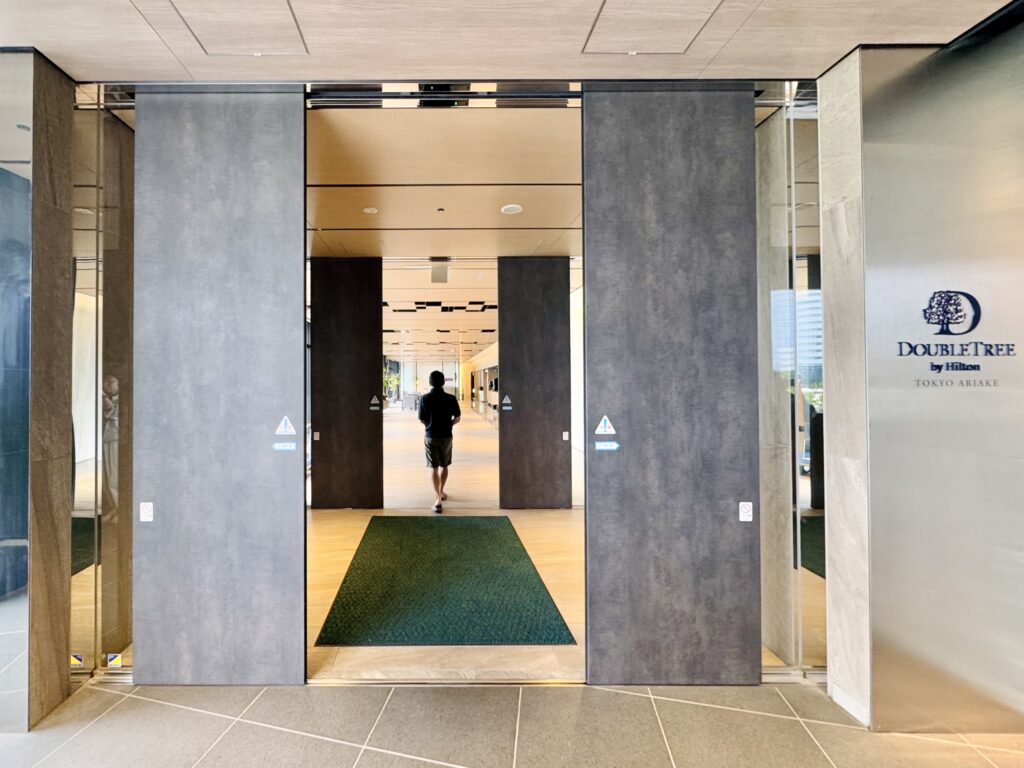 ダブルツリーbyヒルトン東京有明 エントランス