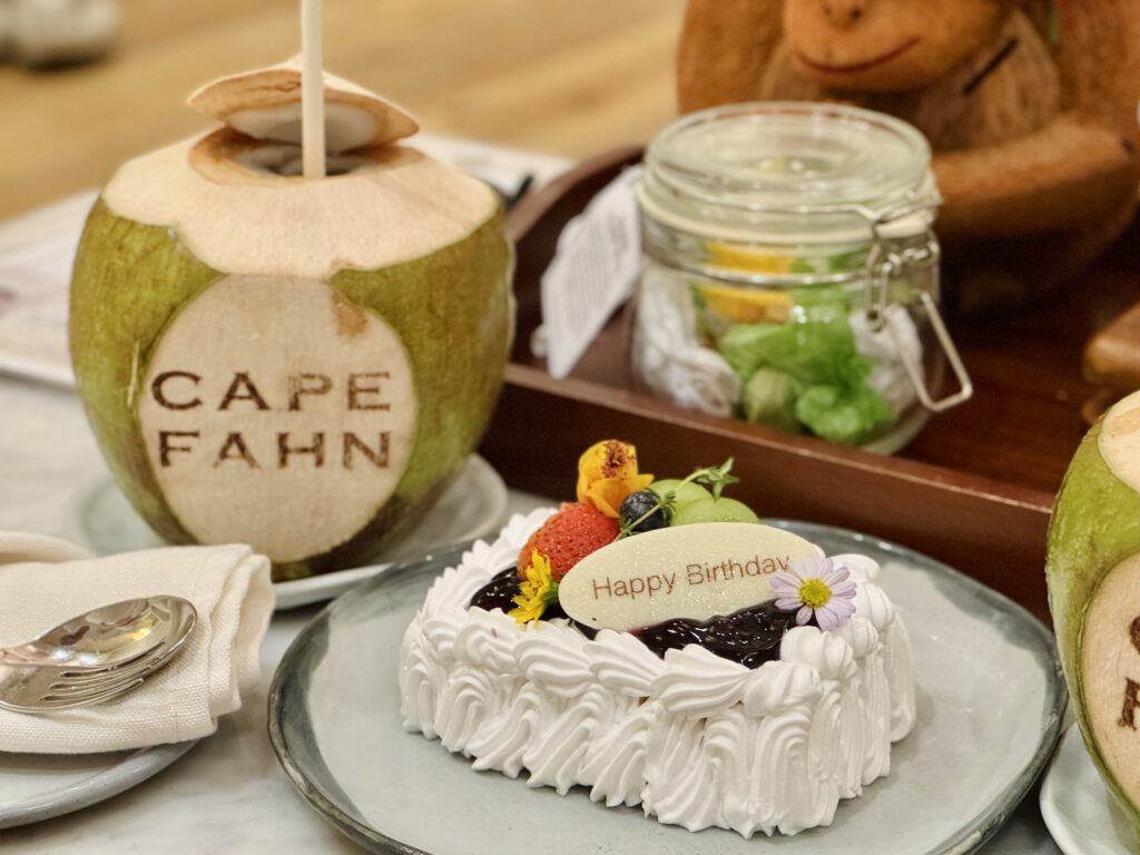 ケープファーンホテル バースデーケーキ