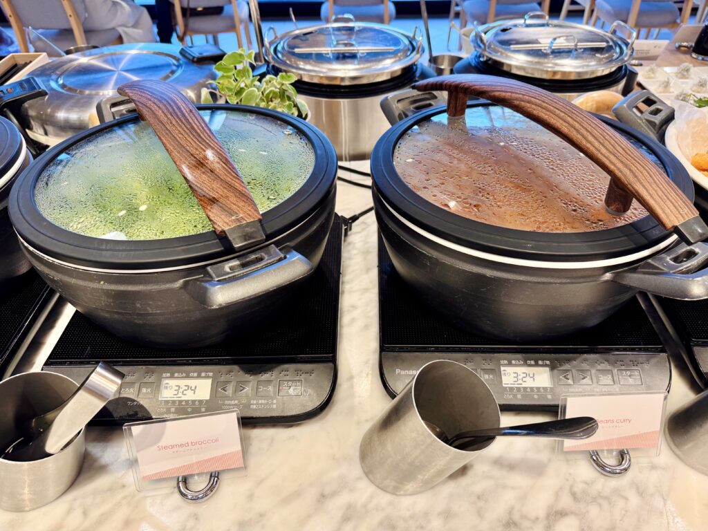 ダブルツリーby東京有明 朝食ビュッフェ ホットミール