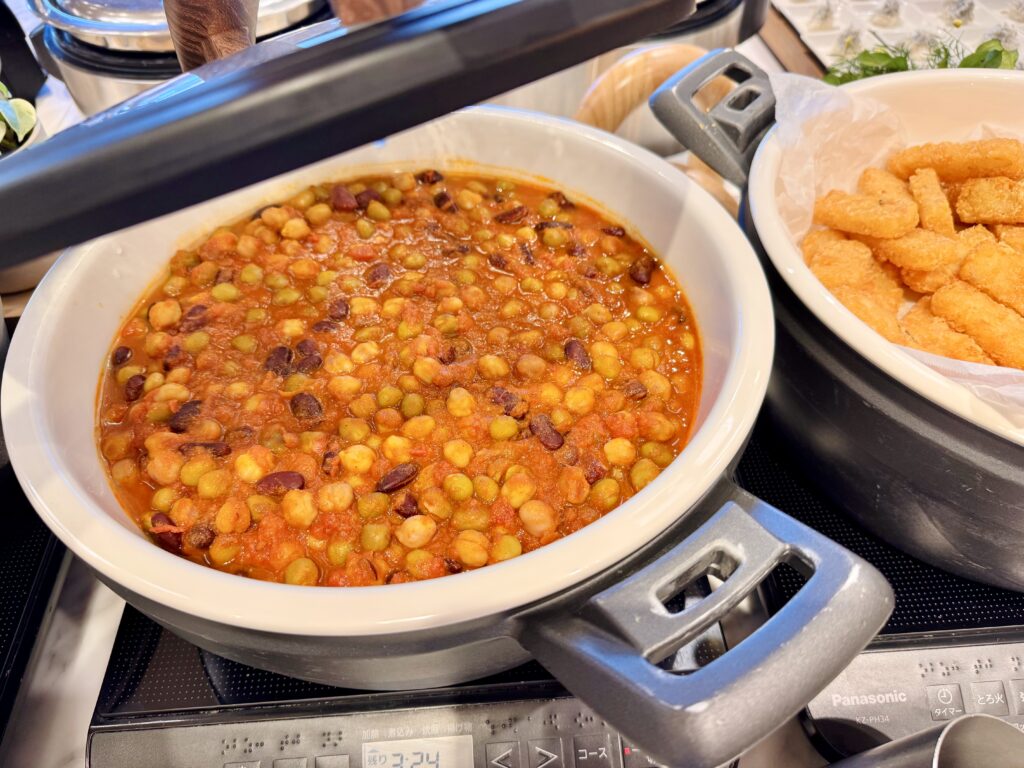 ダブルツリーby東京有明 朝食ビュッフェ ホットミールのイチ押しビーンズカレー