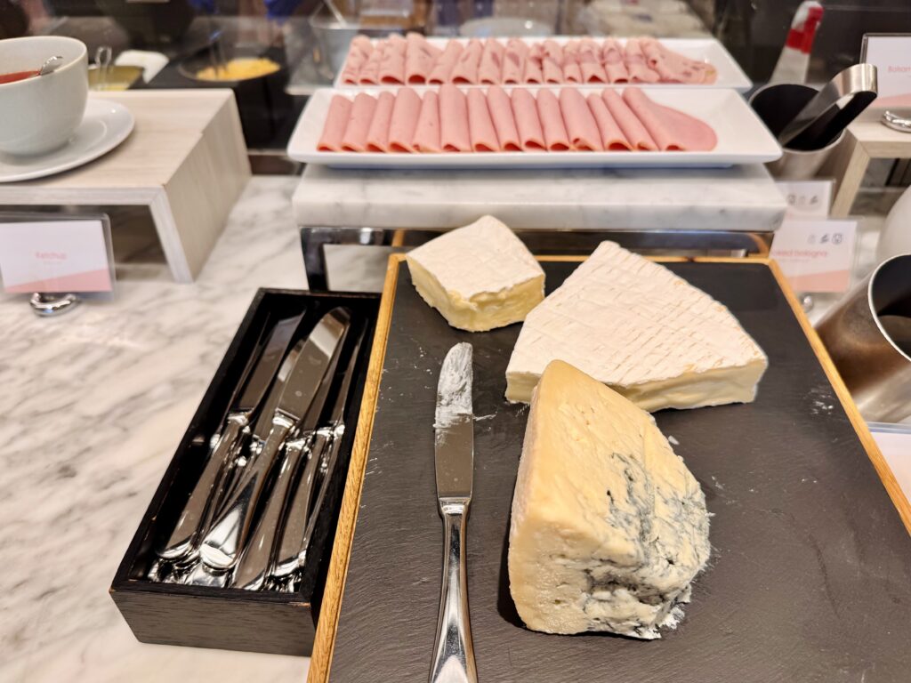 ダブルツリーby東京有明 朝食ビュッフェ サラダコーナーのコールドミール