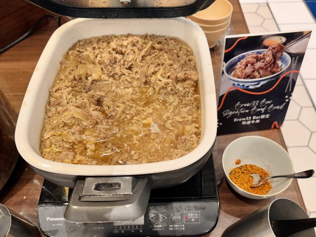 ダブルツリーby東京有明 朝食ビュッフェ Brew33 Bar限定 特製牛丼
