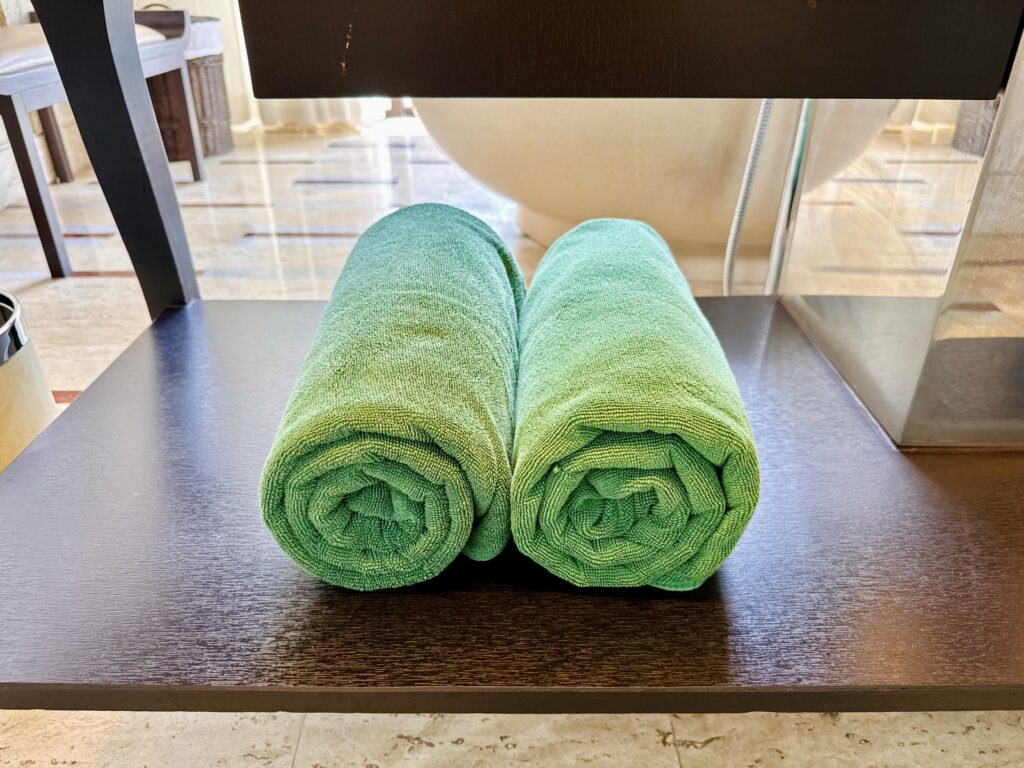 コンラッドコサムイ タオル