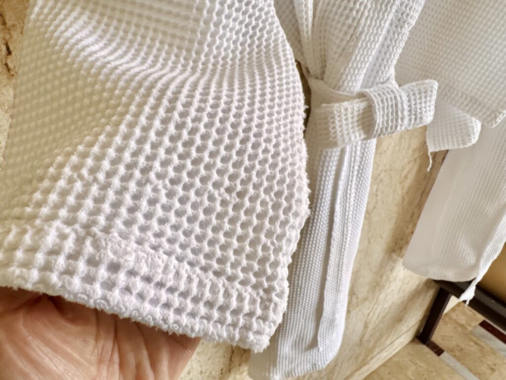 コンラッドコサムイ バスローブ