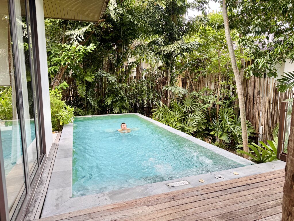 ケープファーンホテル トロピカルプールヴィラ プールで泳いでみた